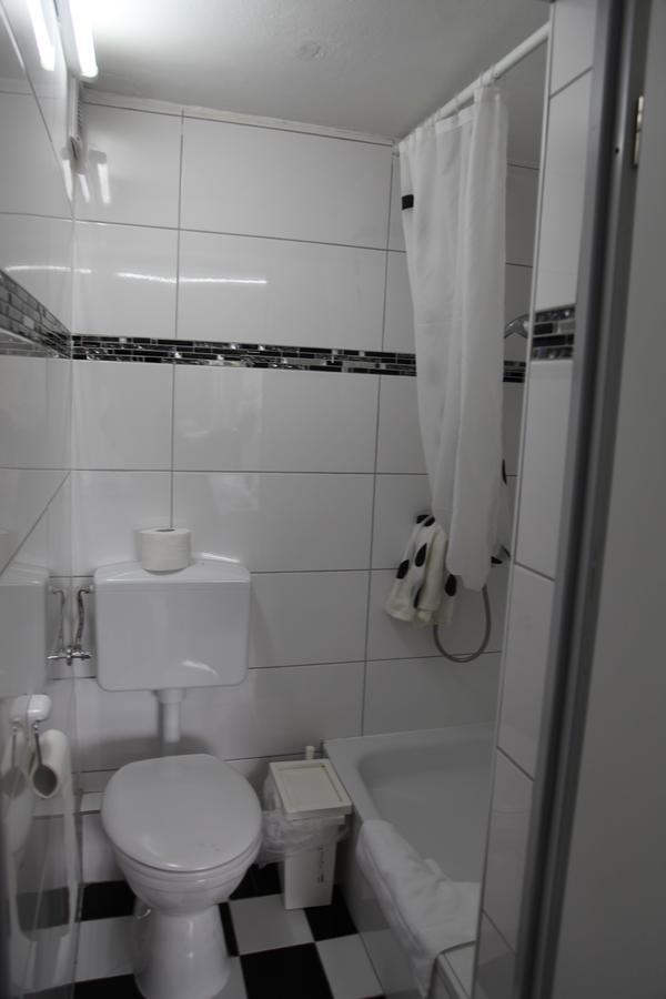 Hotel Moji Koeln Sieversstrasse Eksteriør billede