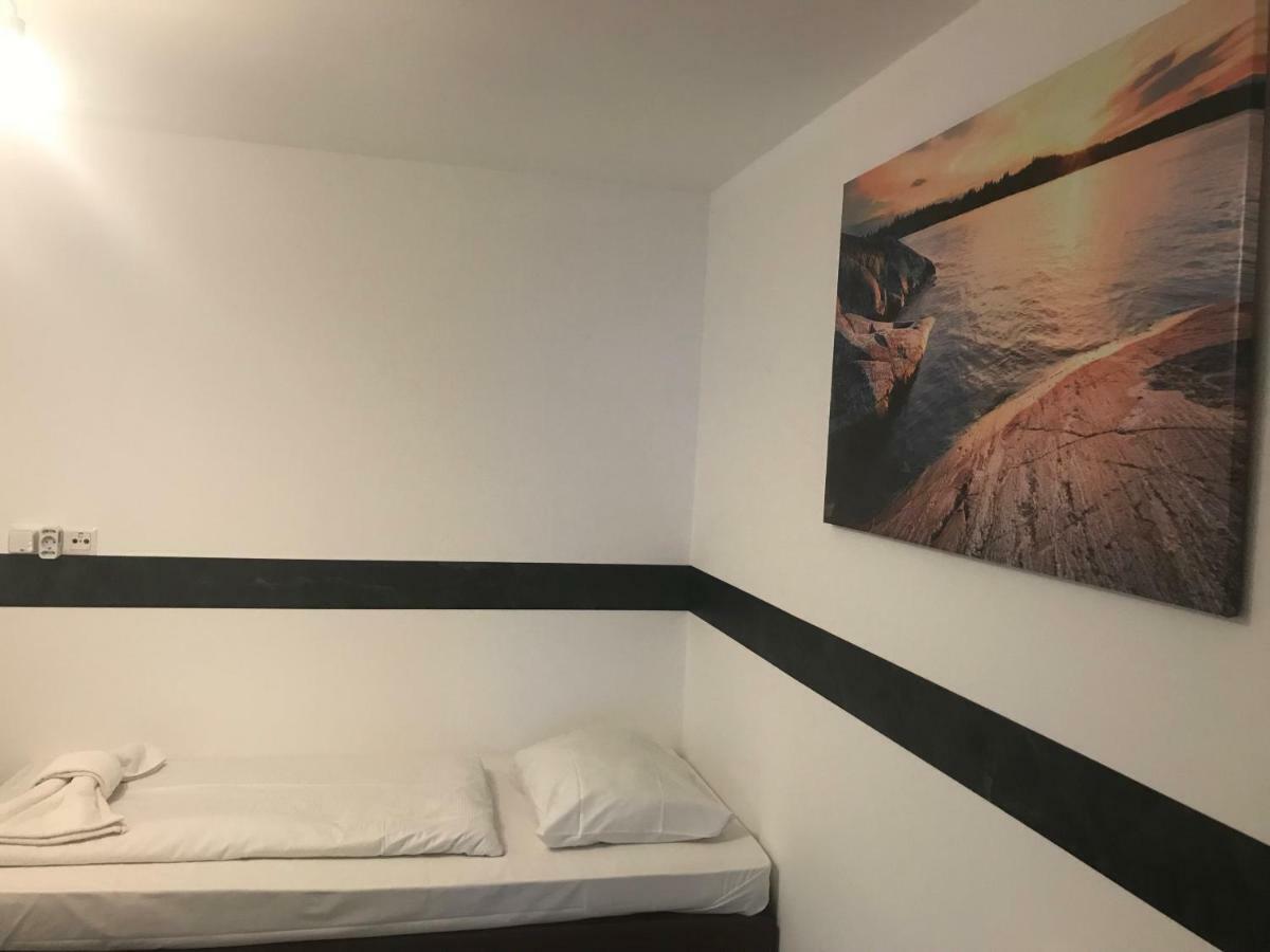 Hotel Moji Koeln Sieversstrasse Eksteriør billede